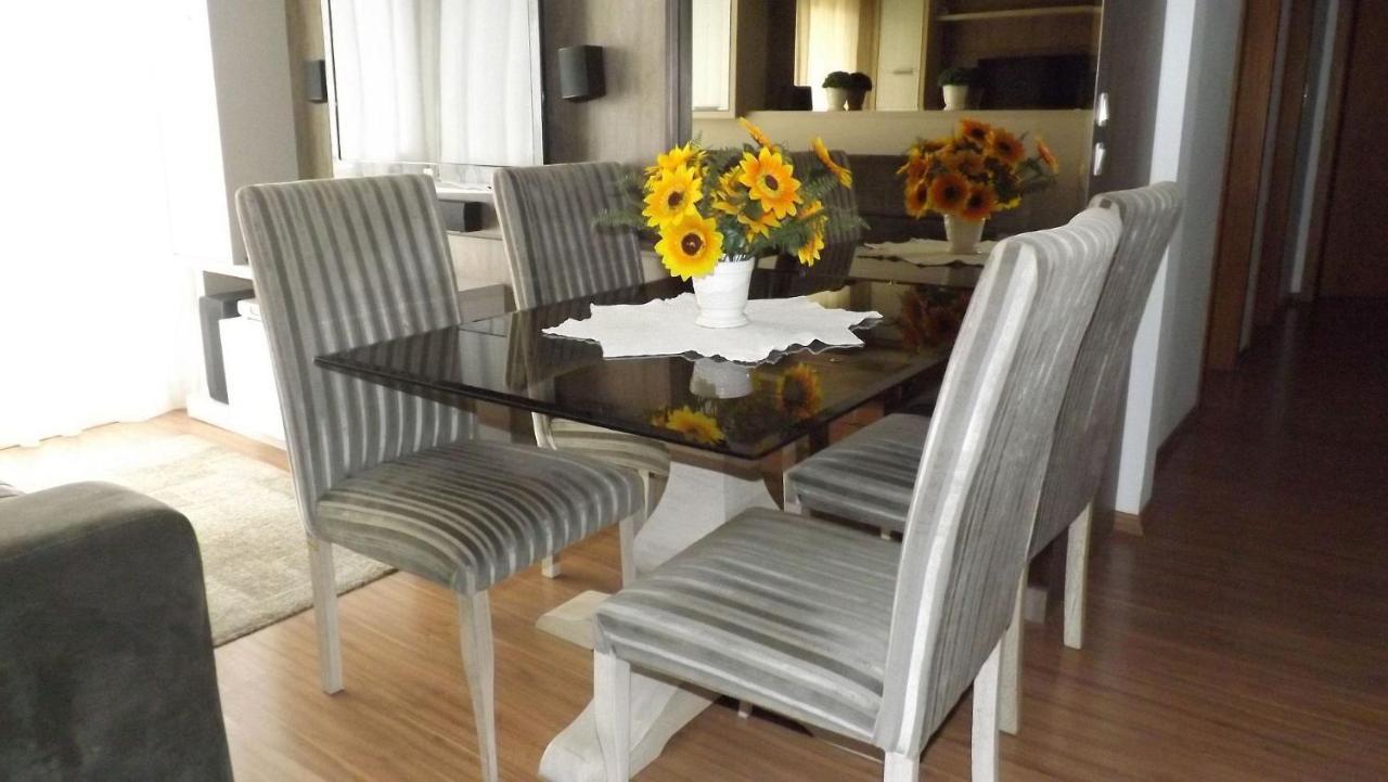 Apartamento Do Vale Appartamento Gramado Esterno foto